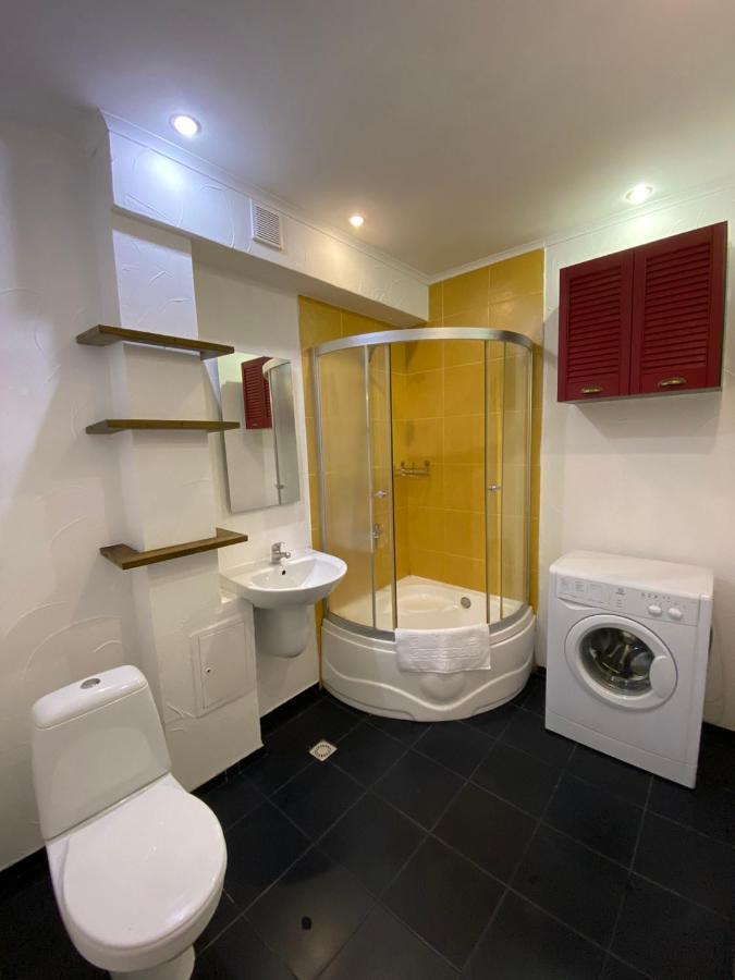 Stylish Deluxe Apartments!!! Lviv Buitenkant foto