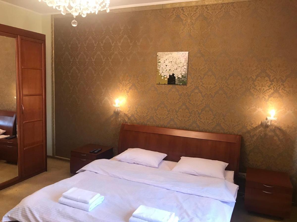 Stylish Deluxe Apartments!!! Lviv Buitenkant foto